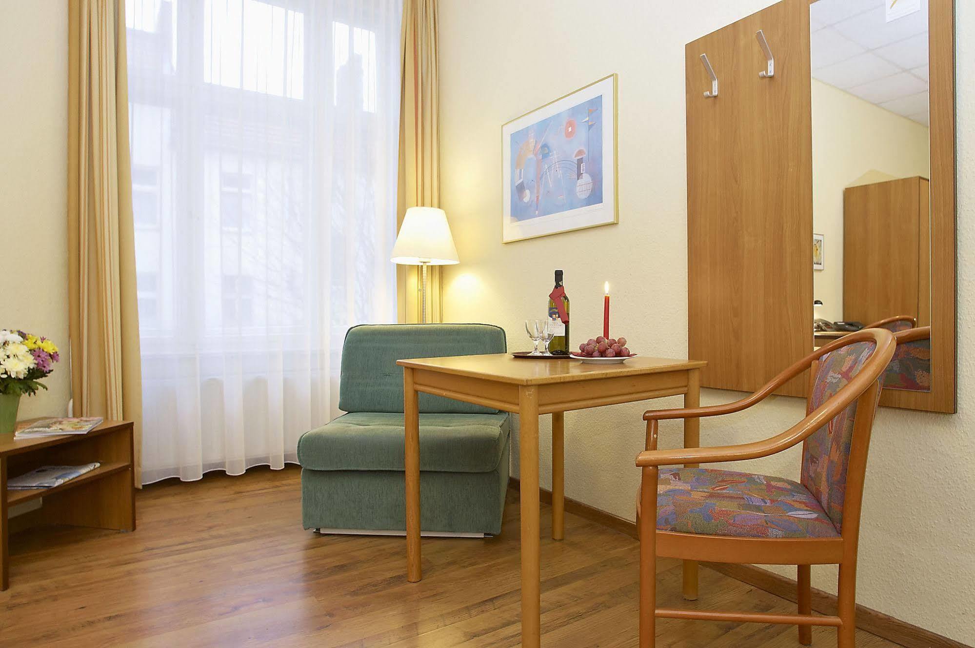 Junckers 3* Berlino
